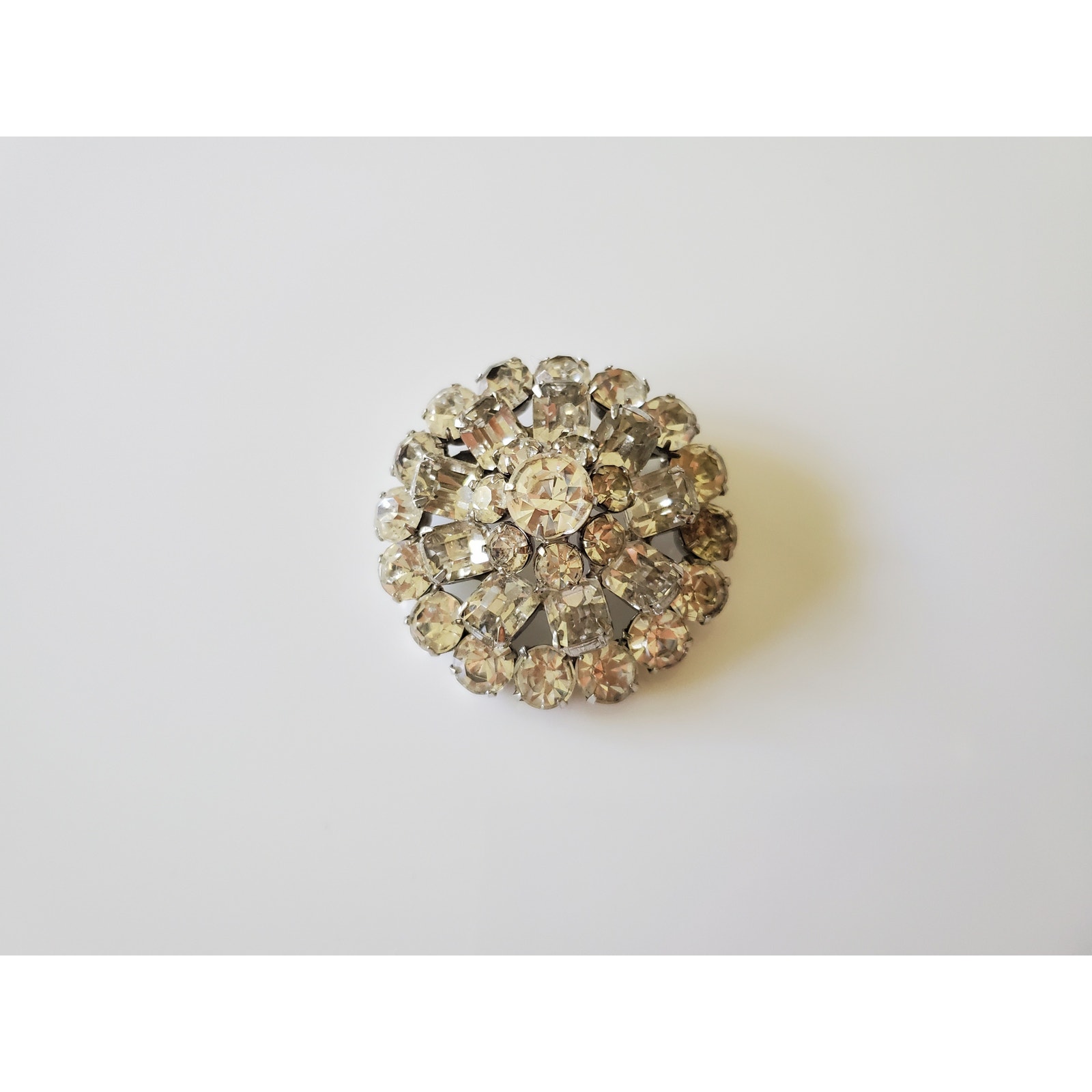 Vintage Round Clear Rhinestone Dome Brooch 34$